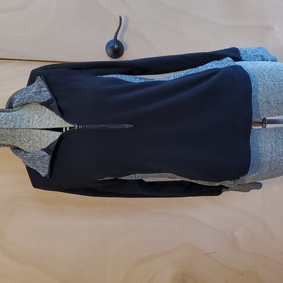 So Quarter Zip - Picture 1 of 3